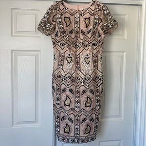 Elegant embroidered dress! Size 40, fits size 8